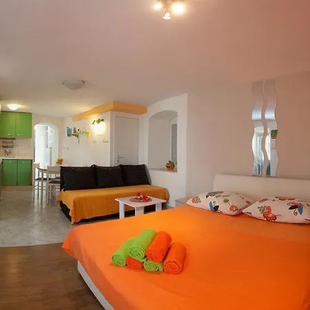Paradise With Big Sunny Terrace In The Old Town, Few Meters From The Sea & Riva Promenade Apartman