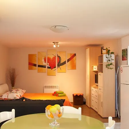 Apartman Paradise With Big Sunny Terrace In The Old Town, Few Meters From The Sea & Riva Promenade Split